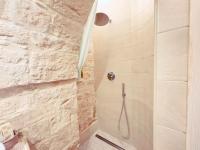 Deluxe Room (2 Adults + 1 Child)