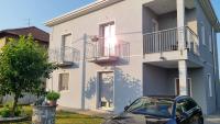 Appartamento con 3 Camere da Letto