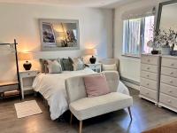 Alderbury Studio - B&B