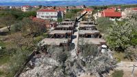 Luxury Seaside Villa Privlaka with Jacuzzi and sauna - 10 Gardens - Beach & Relax Croatia - Bed and Breakfast