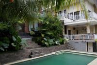 Hanaka Riverside Ubud - B&B
