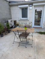 Studio RDC proche aéroport - B&B Saint-Laurent-de-Mure