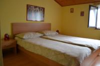 Apartamento de 1 dormitorio con balcón