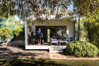 Footprint Preston Beach Retreat B37 - Bed and Breakfast