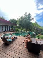Bale Sembilan, Jungle Paradise in Central Kuta Lombok - B&B Katilampak