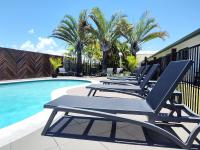 Pacific Palms Motor Inn - B&B