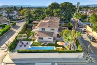 Cozy Winter Villa near Valencia Cinema BBQ Garden - B&B L'Eliana