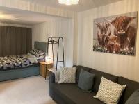 No19 Rowan Close - B&B Whitchurch