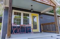 Blue Bungalow w/ Free Golf Cart 1/2 mi from Square - B&B Covington
