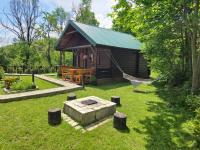 Cabin House Dubovik - Chambres d'hôtes Cetinje