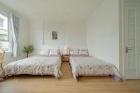 Double Room with Balcony (3 Adults)