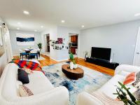 The Loft at Hudson with Parking - Bed and Breakfast