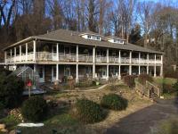 Calhoun House Inn & Suites - B&B Bryson City