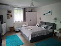 Kékbazalt Vendégház - B&B