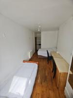 Dreibettzimmer mit eigenem Bad