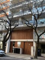 Monoambiente , excelente ubicacion , cercano a Hospitales Y principales Universidades, OPCIONAL COCHERA - Bed and Breakfast