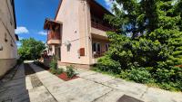 Andi Apartmanház - B&B Hajdúszoboszló