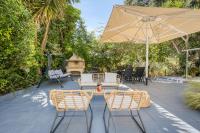 Almyra Apartments & Studios - Bed and Breakfast