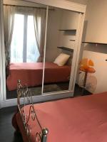 Villeurbanne Super Apartment in residence - B&B Villeurbanne
