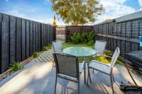 Modern 2 Bed City-Fringe - Carpark and Courtyard - Ferienwohnung Christchurch