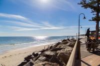Beachside Breakaway Glenelg South 200m to the Beach - Ferienwohnung Glenelg