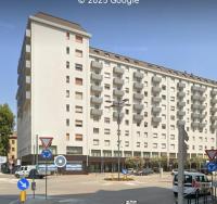 Quiet STATION Flat 86sqm 100m to Bus Station 300m to Train Station - Chambres d’hôtes