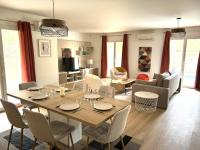 villa 8 personnes avec piscine - B&B Villeneuve-de-la-Raho