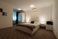 Pensiunea Cezar Si Luca - B&B Blejeşti