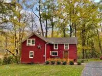 The Red Country Cottage - Bed and Breakfast Amenia