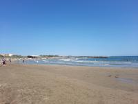 Appartement neuf et climatisé, 4 personnes, à 150m de la plage - Chambres d'hôtes Vias