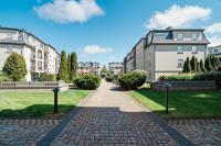 Parkur Apartament z tarasem i parkingiem by Lion Apartments - Chambres d'hôtes Sopot