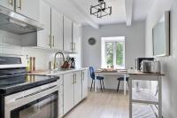 Cozy 2BR - 2 King Beds & 2 Parking - 8min to Old Town - Ferienwohnung Quebec