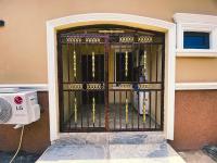 E-Vac Homes Exquisite Holiday Home - Ferienwohnung Abuja