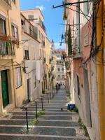 The Funicularist - Apartments in Historic Bica - B&B Lisbona