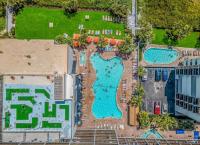 Ocean Front Beach'n 1BR Premium Condos - B&B