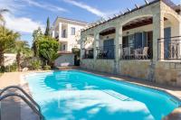 Villa Lavanda - Elegant 3BR Retreat with Private Pool & Garden - Ferienwohnung Pólis