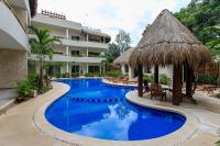 Penthouse Condo Private Rooftop Terrace with Jacuzzi - Bed and Breakfast Tulum