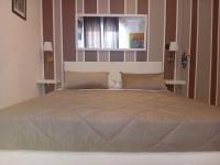 Dreibettzimmer mit Balkon
