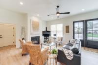 Walk to Lake Erie: Sleek Retreat w/ Screened Patio - Ferienwohnung Madison