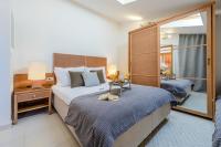 Appartamento con 2 Camere da Letto, Terrazza e Vista Mare
