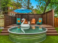 NEW Pool Patio Walk to ATT Hollywood Vanity - Ferienwohnung Arlington