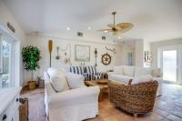 Salty Dog direct oceanfront luxurious retreat! - B&B Indialantic