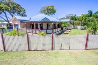 Marine Break Agnes Water - boat parking, pet friendly outside, fenced - B&B Agnes Water