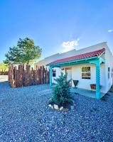 LUXX - Two Bedroom Suite - Bunk Room - B&B