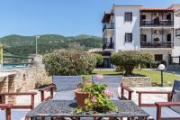 Nikolaos studios apartments - B&B Skopelos Town