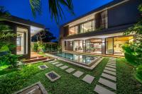 The Plaza 4BR With Pool in Bali s Eat Street - B&B Seminyak