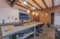 Appartamento con 3 Camere da Letto e con Balcone