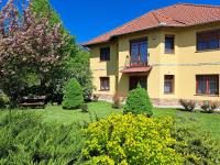 Völgy Apartman - B&B Eger