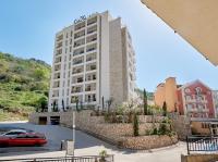 AURA TOWER Apartments by Gaby - Bed and Breakfast