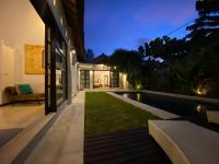 Spacious Villa in Petitenget Top Location - Ferienwohnung Seminyak